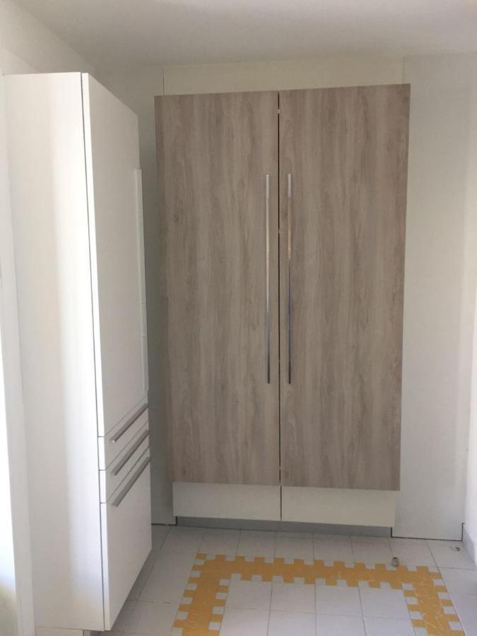 Tres Bel Appartement Avec Vue Mer, Acces Direct A La Plage Et Piscine Surveillee Saint-Francois  Exterior photo